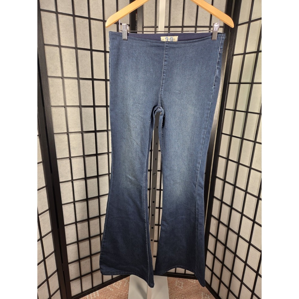 We The Free Boho Hippie 70s Indie Flare Denim Size 29 Pull On